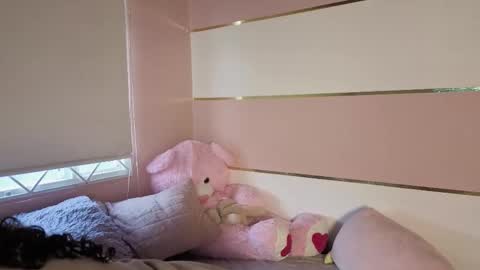 You honey online show from 10/17/25, 11:46