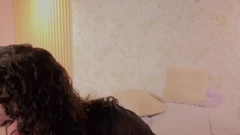 Snapshot of charlote__miller chatting on 07/17/26, 11:28 You honey online show from 07/17/26, 11:28