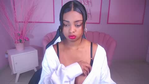 Snapshot of charlote_fun_a chatting on 01/09/25, 01:56 Charlote online show from 01/09/25, 01:56