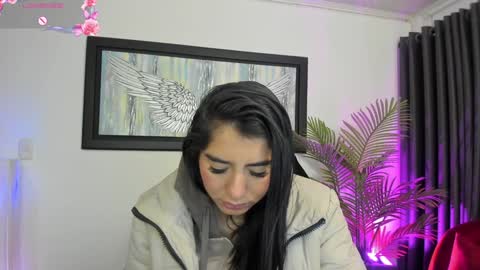 Charlote online show from 02/04/25, 11:49