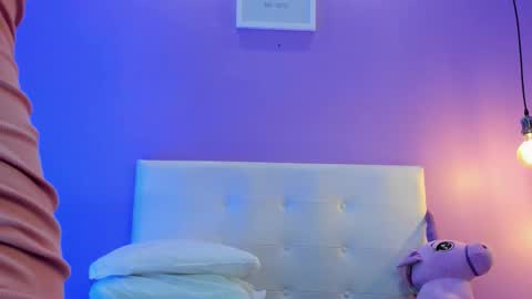 Char 3 online show from 02/18/26, 02:35