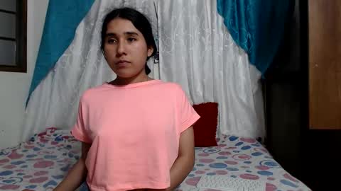 karinaa independent model online show from 11/28/25, 12:57