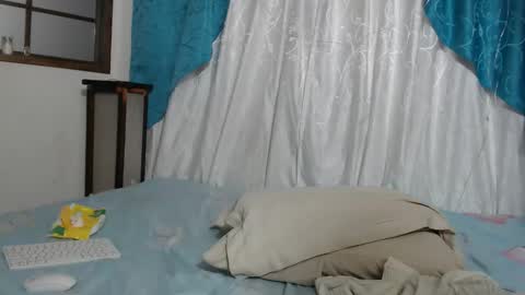 karinaa independent model online show from 02/22/26, 01:18