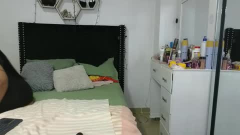 charlotte_027 online show from 02/14/26, 04:20