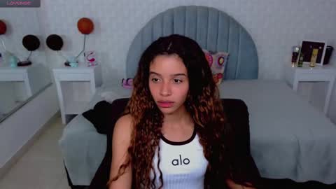 Snapshot of charlotte_0309 chatting on 01/08/25, 12:06 charlotte online show from 01/08/25, 12:06