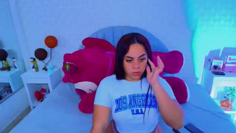 Snapshot of charlotte_0309 chatting on 10/30/25, 02:40 charlotte online show from 10/30/25, 02:40