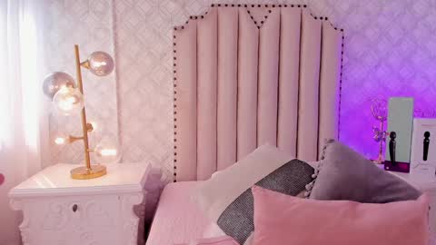   Charlotte  online show from 01/10/25, 07:54