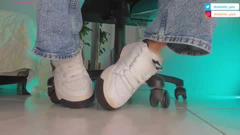 charlotte  grey online show from 10/24/25, 08:27