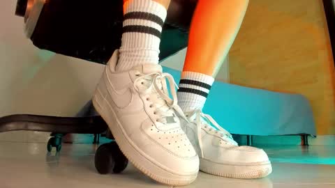 charlotte  grey online show from 11/17/25, 11:49