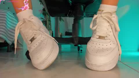 charlotte  grey online show from 01/31/26, 07:56