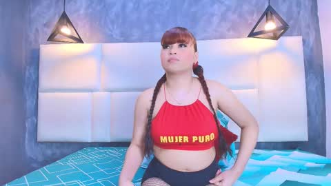 Charlotte and Zac online show from 11/25/25, 09:04