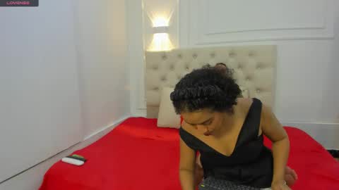 Snapshot of charlotte_dante212 chatting on 06/05/26, 03:46 charlottte y dante online show from 06/05/26, 03:46