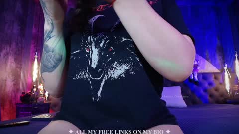 Charlotte online show from 11/29/25, 04:54