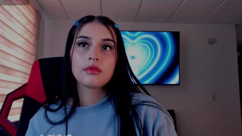 Charlotte  online show from 09/23/25, 08:34