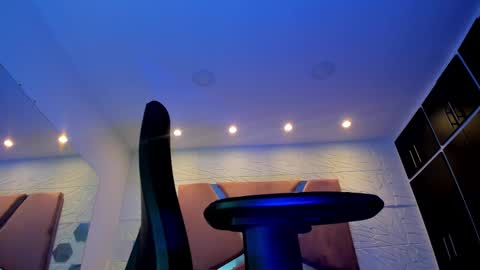 Charlotte Icee online show from 02/19/25, 06:21