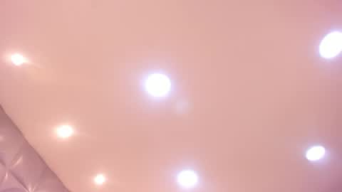 Charlotte Icee online show from 04/18/26, 07:07