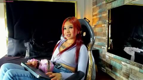 Charlotte Jones online show from 01/10/25, 08:37