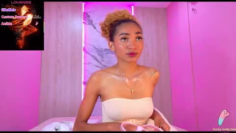 CHARLOTTE online show from 11/30/25, 12:20