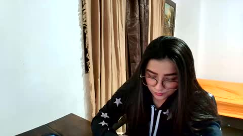 charlotte_richardson online show from 06/02/26, 01:18