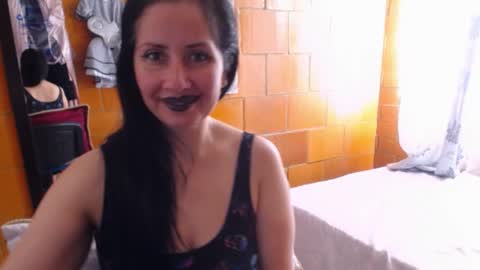 Charlotte online show from 10/22/25, 02:28