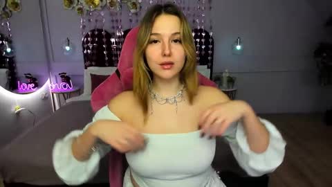 charlotteatwood online show from 02/13/26, 03:19