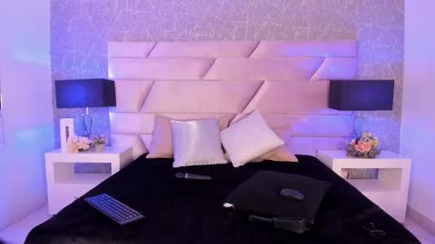 Charlotte Brandt online show from 01/06/26, 07:50