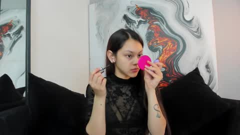 charlottegray_1 online show from 10/08/25, 03:59