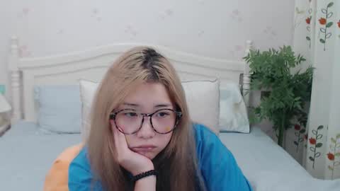 Charlotte online show from 09/11/25, 01:00