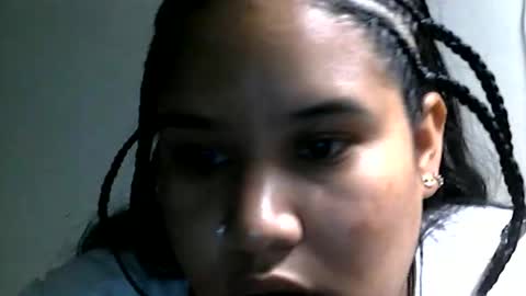 charlottequeen_21 online show from 04/23/26, 12:40