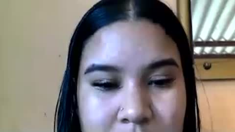 Snapshot of charlottequeen_21 chatting on 06/27/26, 01:28 charlottequeen_21 online show from 06/27/26, 01:28