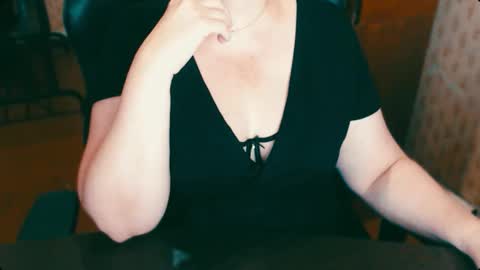 CharlotteXTasty online show from 09/19/25, 12:06