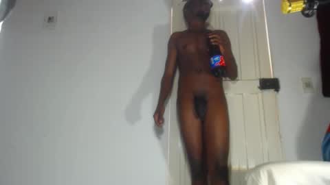 charly_vergonti_ online show from 03/01/25, 02:34