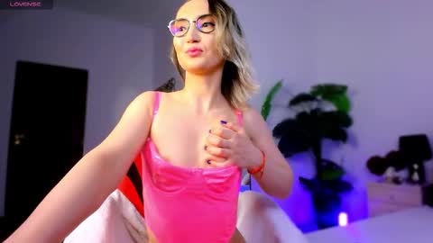  Annye   online show from 02/12/26, 07:42