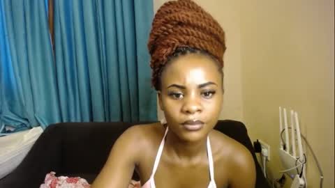 Snapshot of charming_coco chatting on 04/11/26, 07:56 Coco online show from 04/11/26, 07:56