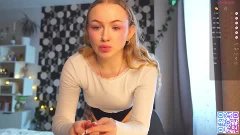 my fansly Charming daisy              My Wishlist  for new toys     online show from 02/05/26, 09:58