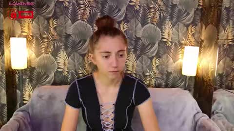 CharmingLIA online show from 10/09/25, 01:53