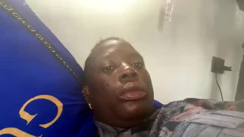 charmingaura22 online show from 04/19/26, 03:44