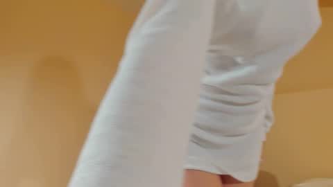 Snapshot of charmingkatie chatting on 09/15/25, 04:40 katie online show from 09/15/25, 04:40