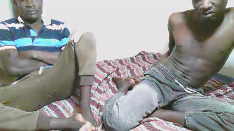 charmzboy online show from 11/17/25, 04:46