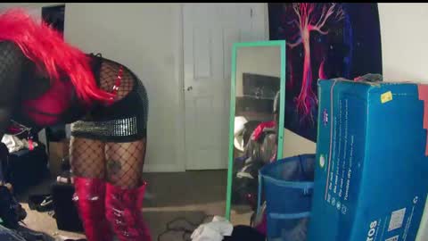 Snapshot of charr1barr chatting on 01/02/25, 05:50 Miss Chocolate online show from 01/02/25, 05:50