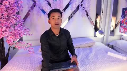       online show from 04/30/26, 12:22