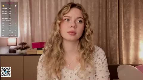 Emilia online show from 06/13/26, 04:32