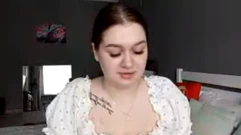 Emma online show from 06/10/26, 07:40
