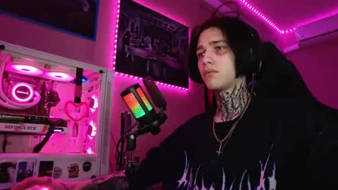 Snapshot of chasxr chatting on 02/25/25, 11:33 Ryan online show from 02/25/25, 11:33