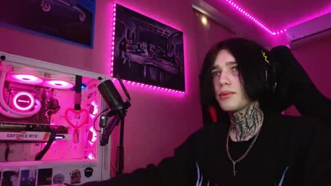 Snapshot of chasxr chatting on 03/10/25, 07:10 Ryan online show from 03/10/25, 07:10