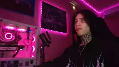 Snapshot of chasxr chatting on 03/11/25, 05:27 Ryan online show from 03/11/25, 05:27