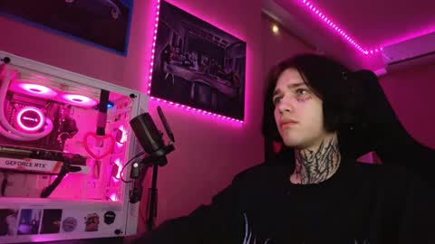 Snapshot of chasxr chatting on 03/11/25, 11:01 Ryan online show from 03/11/25, 11:01