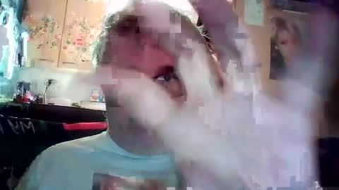 chatboxlee online show from 08/02/26, 12:03