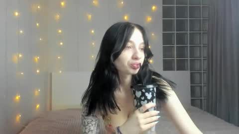 Alice online show from 09/14/25, 01:16