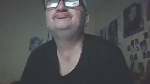 Snapshot of chatubatelee555 chatting on 09/23/25, 01:52 lee online show from 09/23/25, 01:52